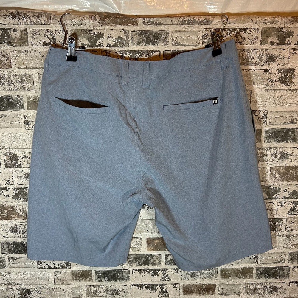 TravisMathew Mens Performance Golf Shorts Blue Heathered Stretch Size 36 - Picture 2 of 4